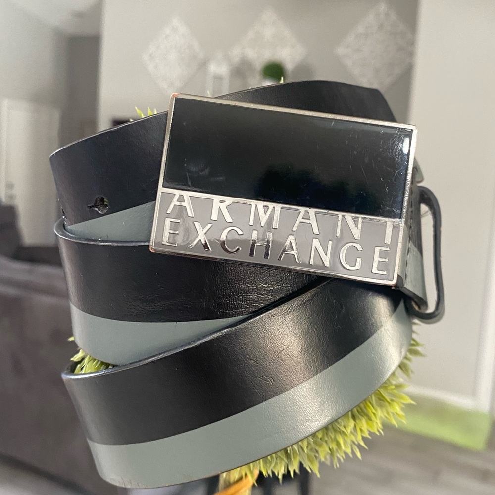 Armani Exchange Bels size 34